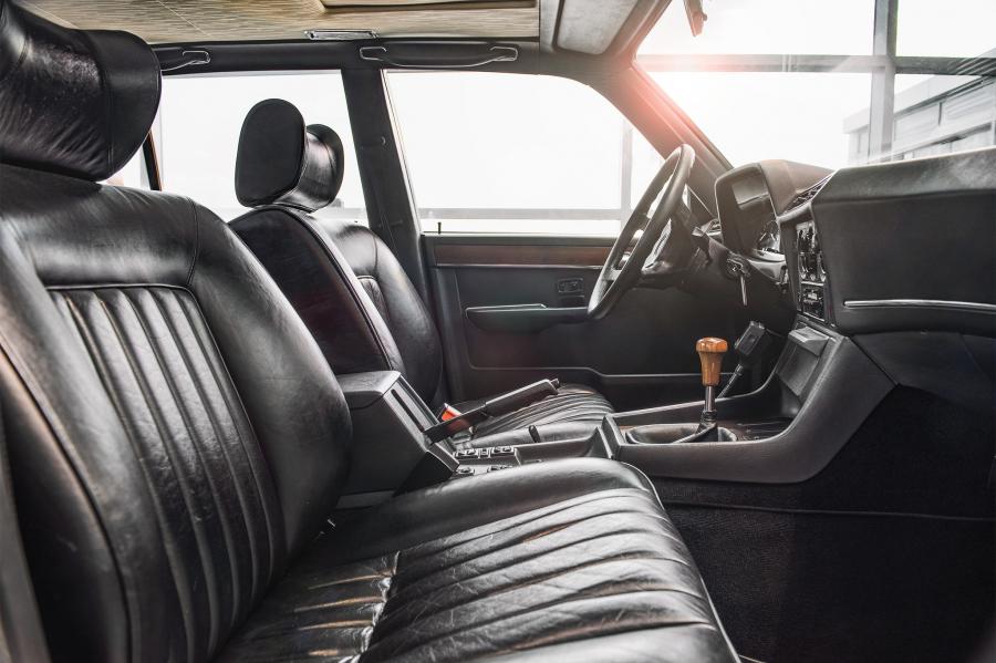 Интерьер BMW 733i 1978 года  (NA) (фото 15 из 33)